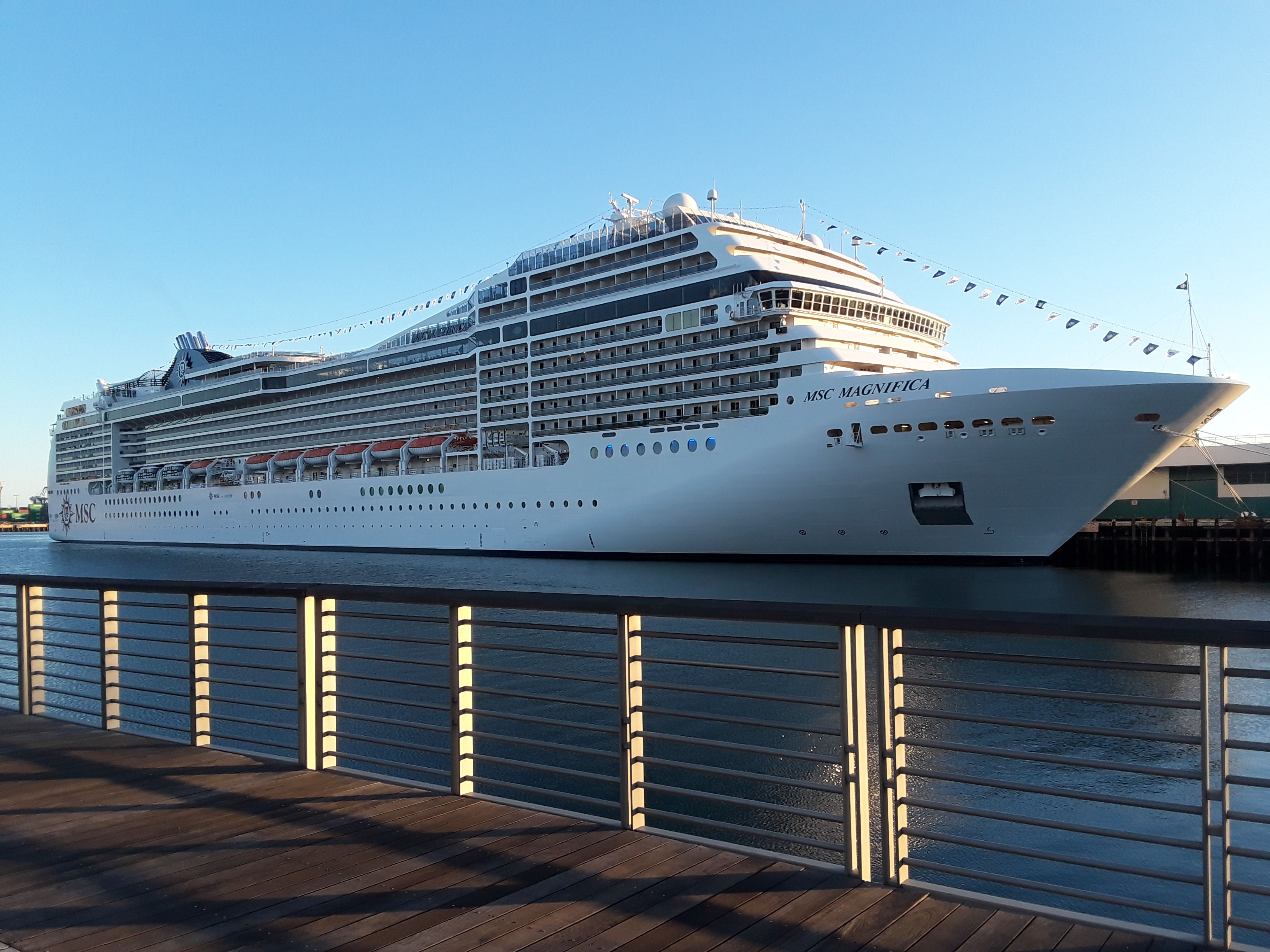 MSC Manifica at Berth 93