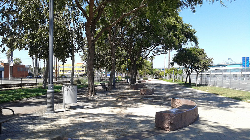 Harbor Blvd. Parkway Promenade